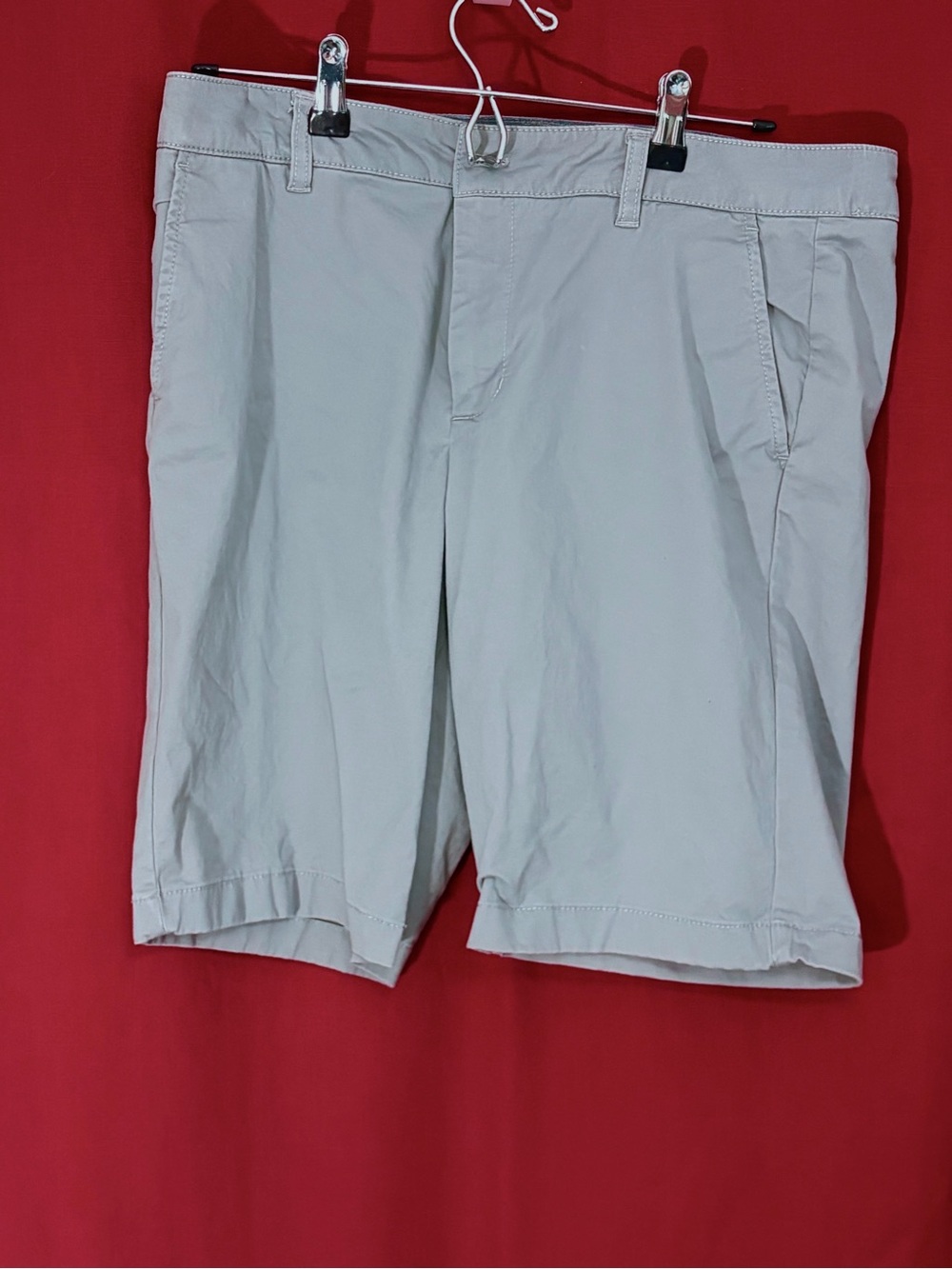 G.H. Bass & Co. Light Gray Flat Front Women’s Shorts